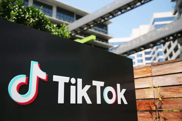 Суд Москвы оштрафовал TikTok за "ЛГБТ-пропаганду"